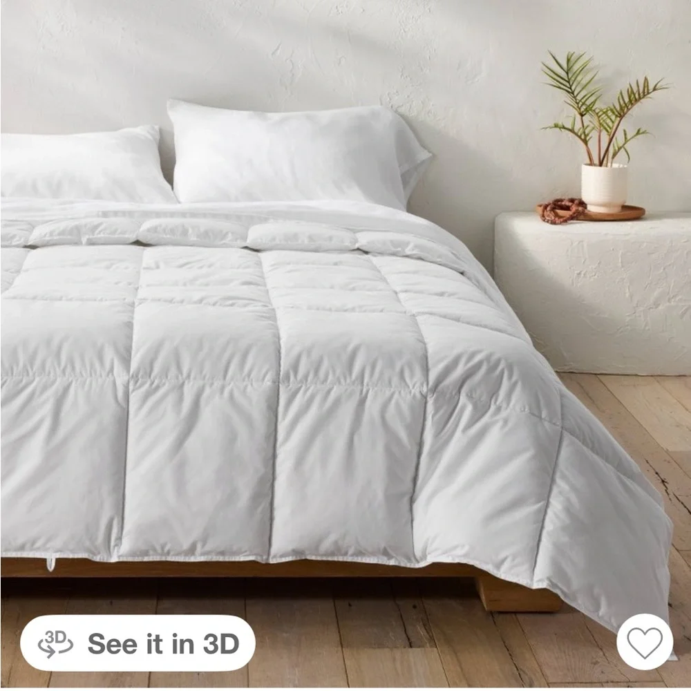 Casaluna F/Q Premium All Season Premium Down Alternative White Comforter